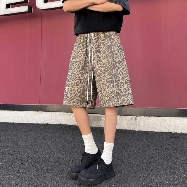 稻草人 美式潮流豹纹无性别主义户外居家通勤透气时尚跑步健身训练系带宽松直筒篮球五分裤运动休闲短裤 男女同款