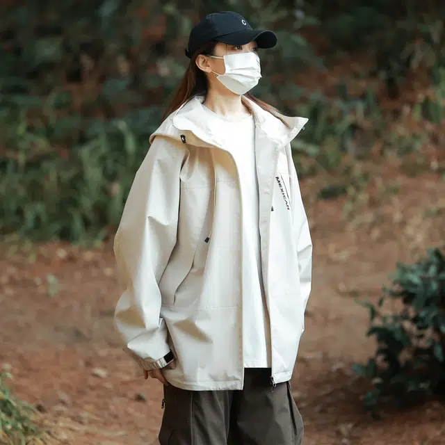 稻草人 美式山系户外远足登山防风防水拉链字母印花无性别主义宽松休闲连帽长袖冲锋衣夹克外套 通用