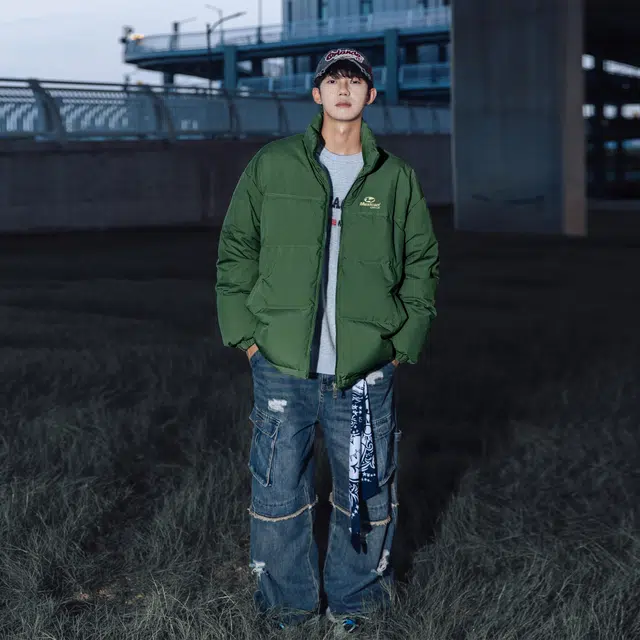 稻草人 基础款纯色防风防寒保暖加厚立领宽松休闲棉服外套美式高街无性别主义简约户外运动恒温面包羽绒服 男女同款 黑色
