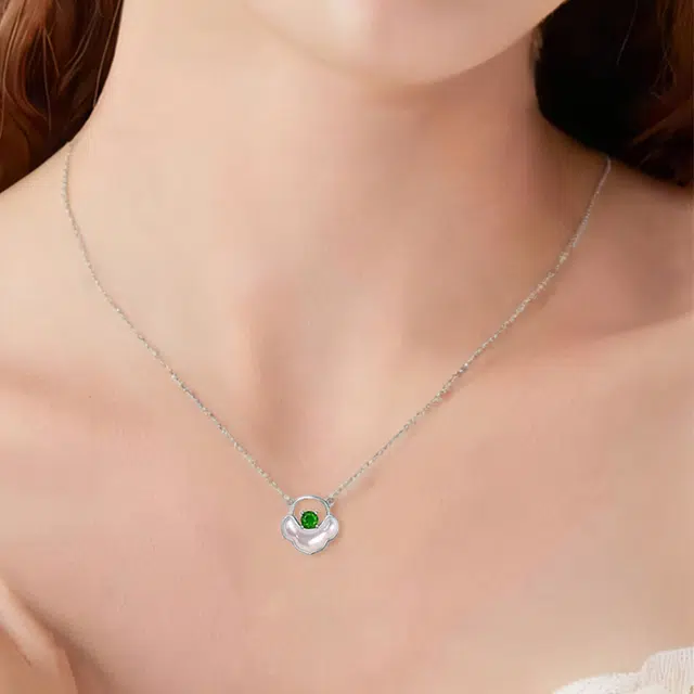926