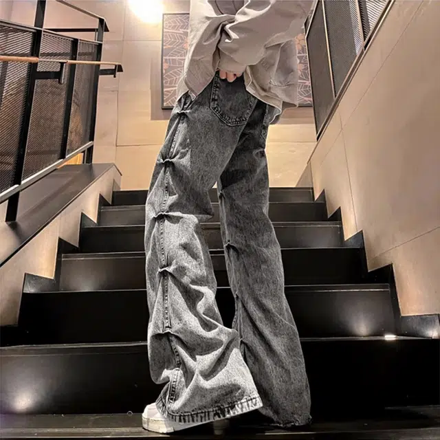虫小绿 美式高街暗黑风复古拼接褶皱水洗做旧微喇阔腿拖地个性单品牛仔裤 男女同款