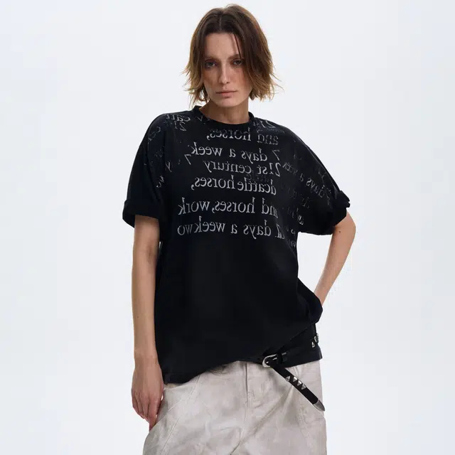 MAD WITCH T