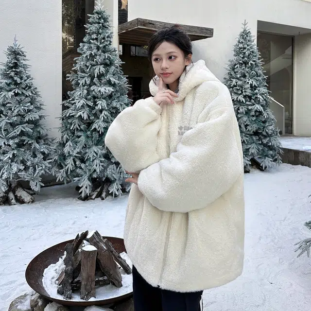 功夫熊猫 美式复古仿兔毛软糯柔软细腻保暖御寒加厚纯色字母刻字膜宽松休闲简约舒适学院风兔耳朵设计拉链连帽棉服 男女同款
