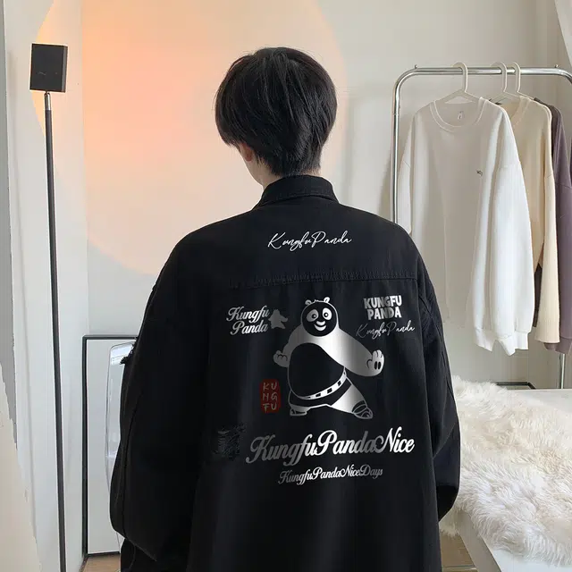 功夫熊猫 美式复古嘻哈字母印花卡通动漫潮流基础款水洗做旧工装纽扣宽松休闲时尚百搭翻领单排扣牛仔外套 男女同款