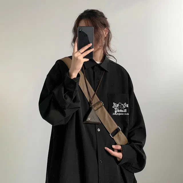 功夫熊猫 美式复古嘻哈街头手绘字母印花简约基础款纯色衬衣时尚潮流百搭翻领单排扣设计轻薄透气痞帅学院风休闲长袖衬衫 男女同款