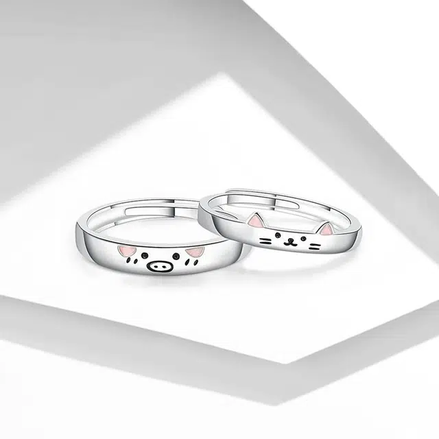 牧言 恋恋萌宠 萌趣可爱浪漫小众设计高级感 卡通猫猪素圈对戒可调节夜光变色指环日常约会好运 甜蜜饰爱  合金 戒指 男女同款情侣款
