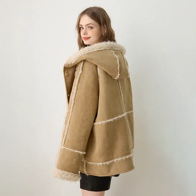 法文箱子 长袖口袋通勤绒感外套 女款 驼色