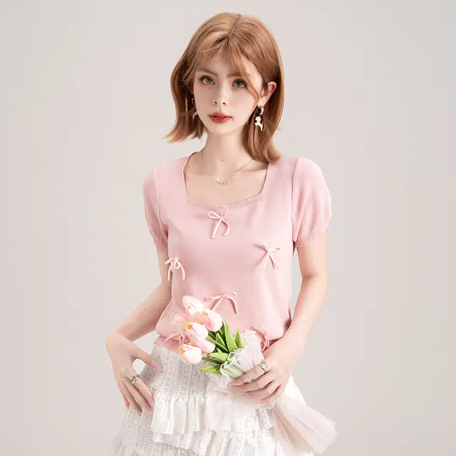 法文箱子 蝴蝶结方领设计甜美风格纯色常规短袖针织衫 女款