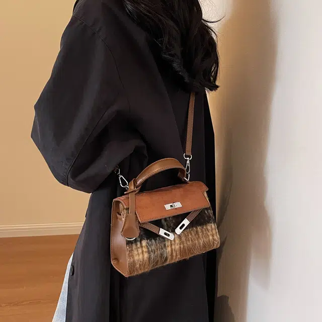 小众设计 尼子复古格子高颜值小包包女气质百搭斜挎包气质手提单肩包包 多色