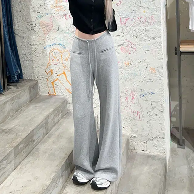 花蔓色 纯色空气层卫裤潮牌百搭直筒显瘦休闲裤 女款