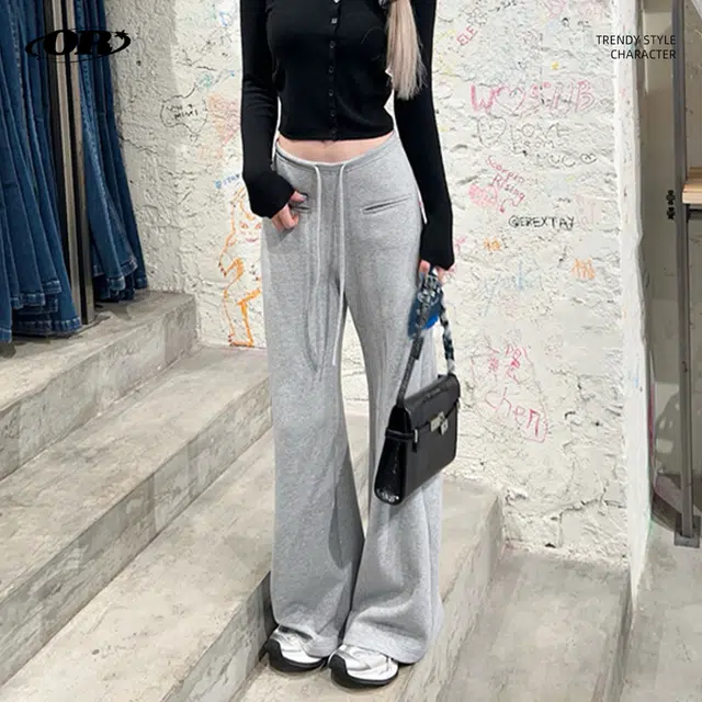 花蔓色 纯色空气层卫裤潮牌百搭直筒显瘦休闲裤 女款