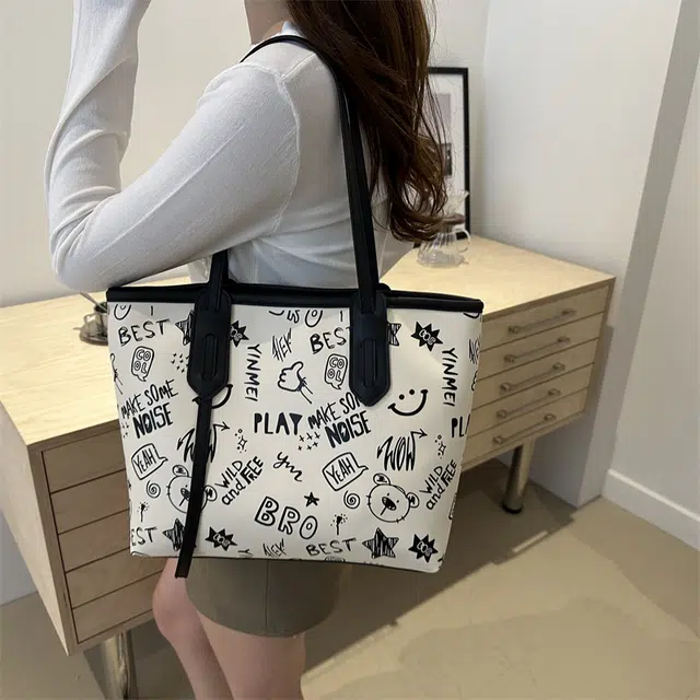 HCXK PU Tote
