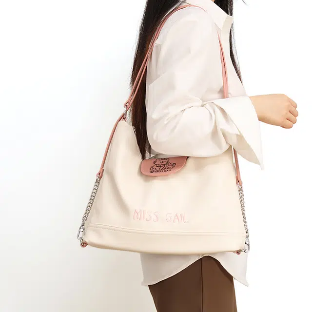 MISS GAIL Tote