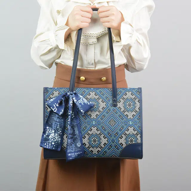 MISS GAIL Tote