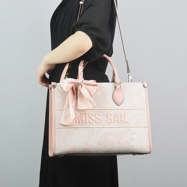 MISS GAIL
