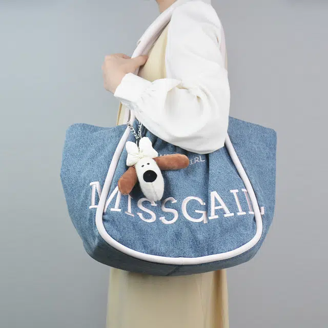 MISS GAIL