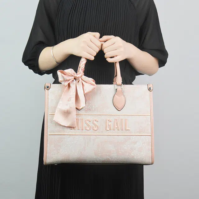 MISS GAIL