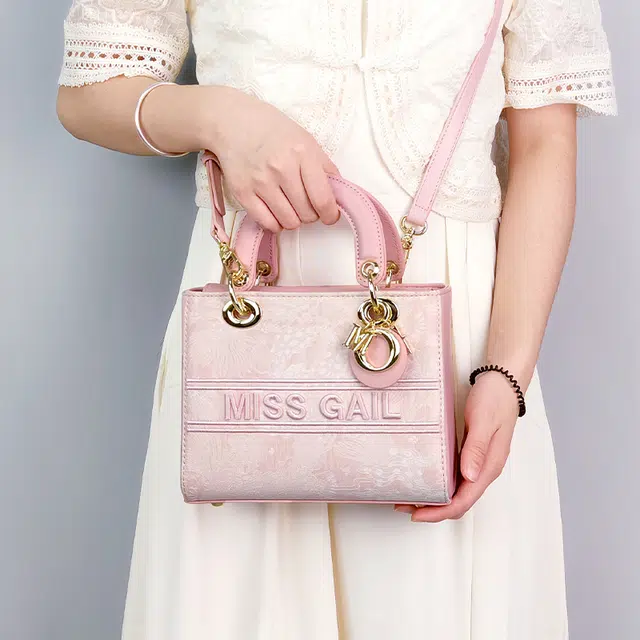 MISS GAIL logo