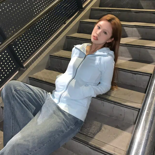 依钗 通勤简约休闲百搭卫衣 女款