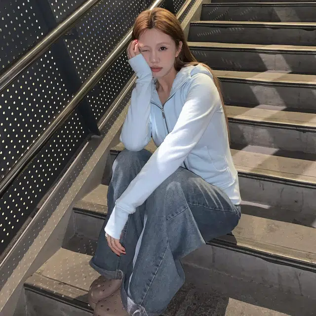 依钗 通勤简约休闲百搭卫衣 女款
