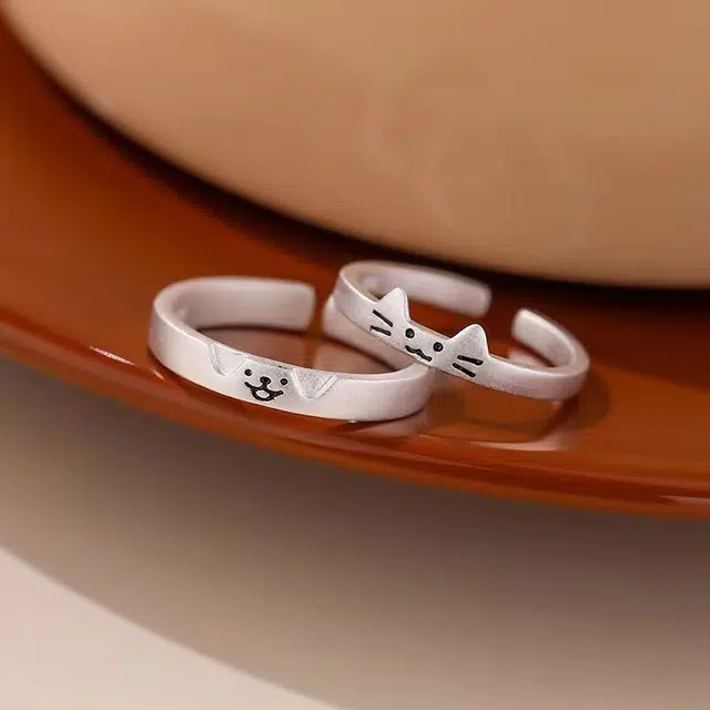 990