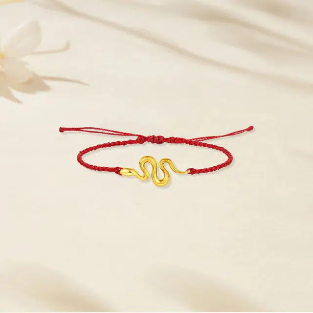 999