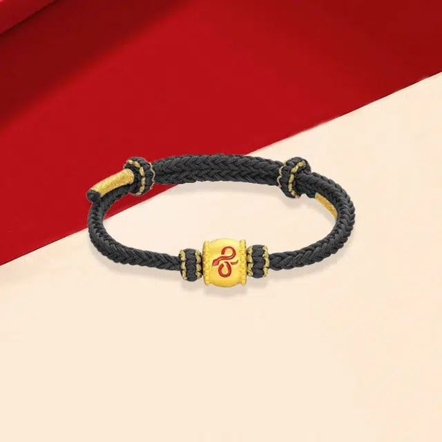999