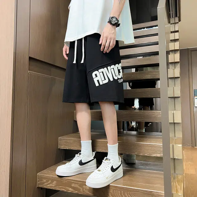 Fakeyoung