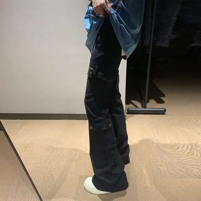 Fakeyoung