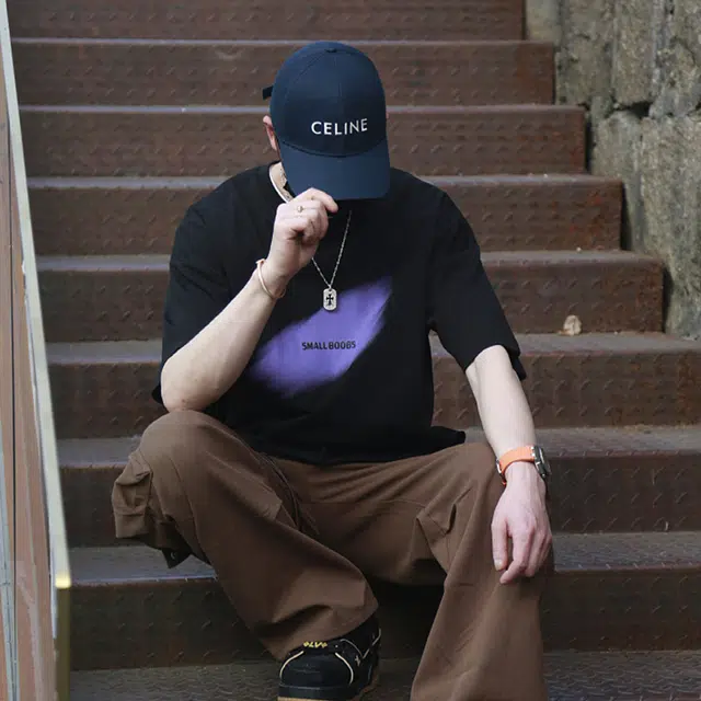 Fakeyoung T