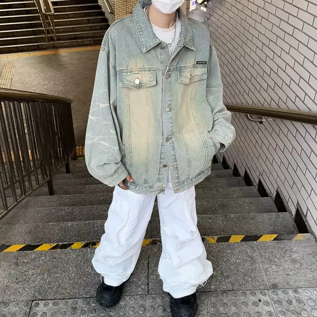 Fakeyoung