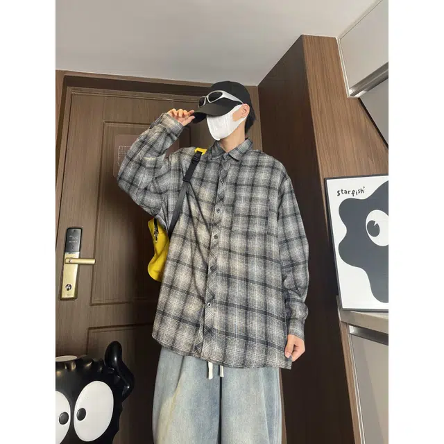 Fakeyoung