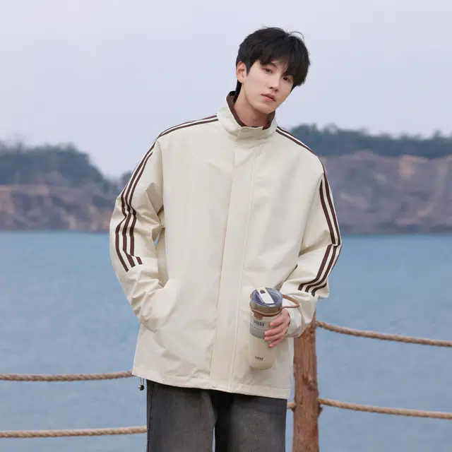Fakeyoung