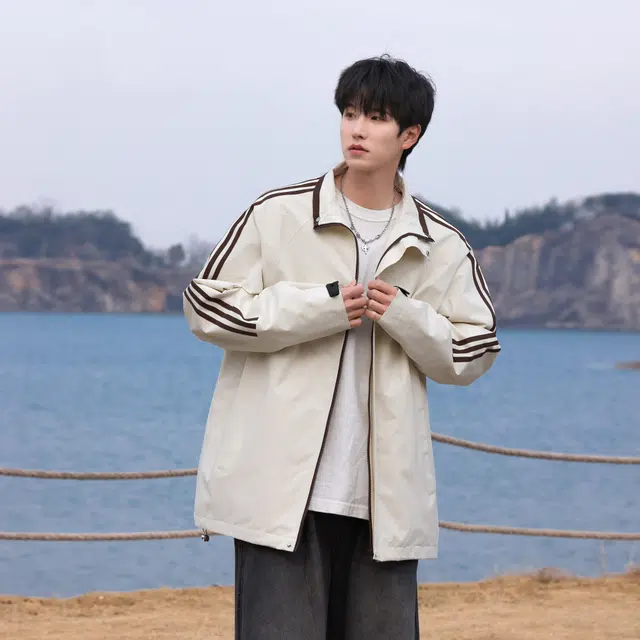 Fakeyoung