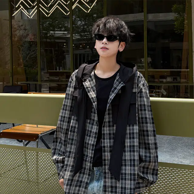 Fakeyoung