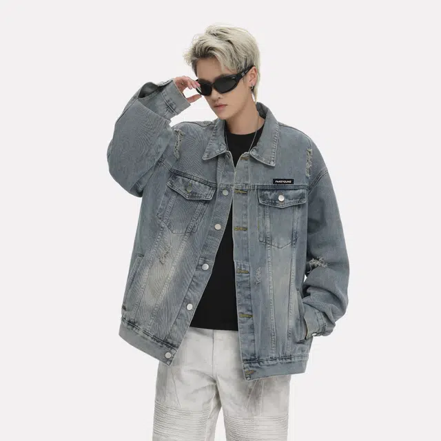 Fakeyoung
