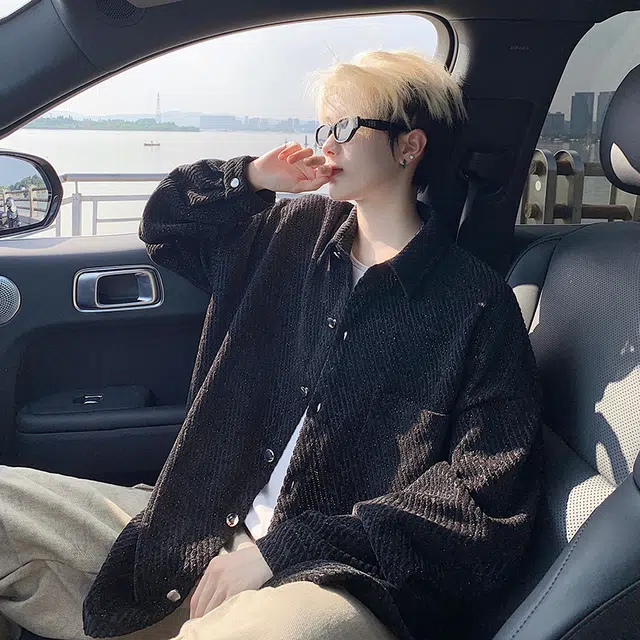 Fakeyoung