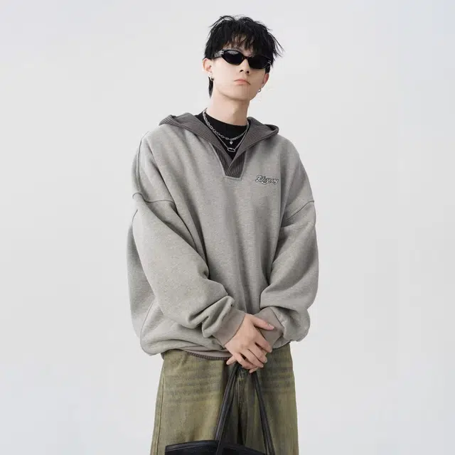 Fakeyoung VLogo
