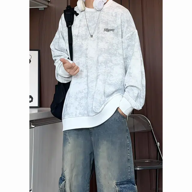 Fakeyoung logo