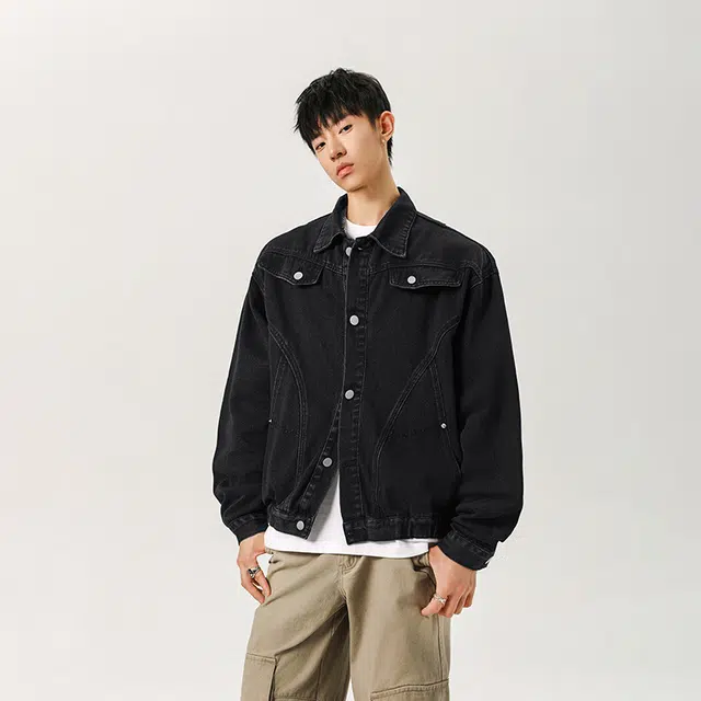 Fakeyoung