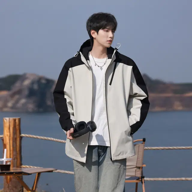 Fakeyoung