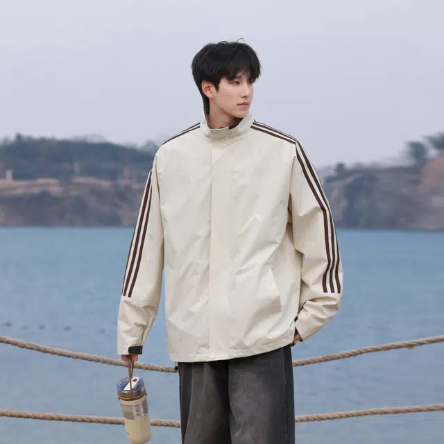 Fakeyoung