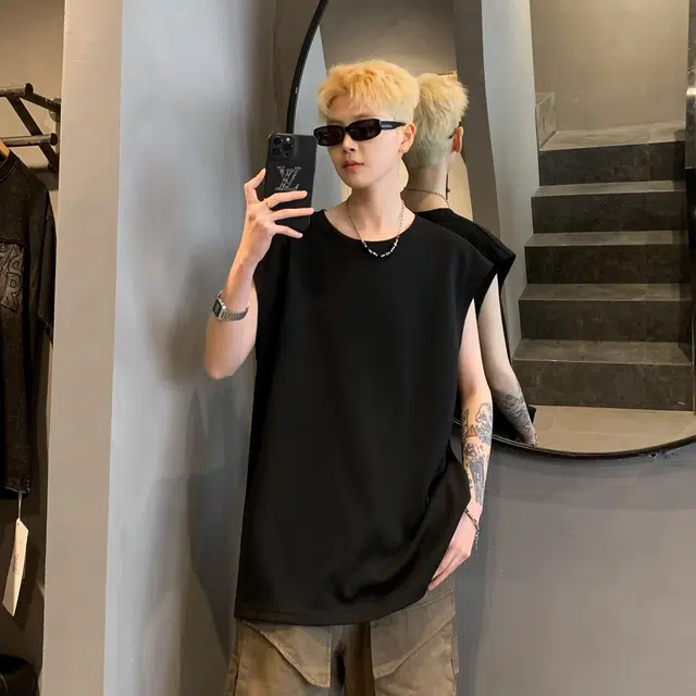 Fakeyoung