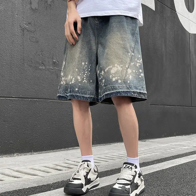 Fakeyoung