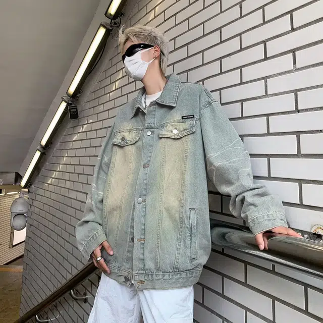 Fakeyoung