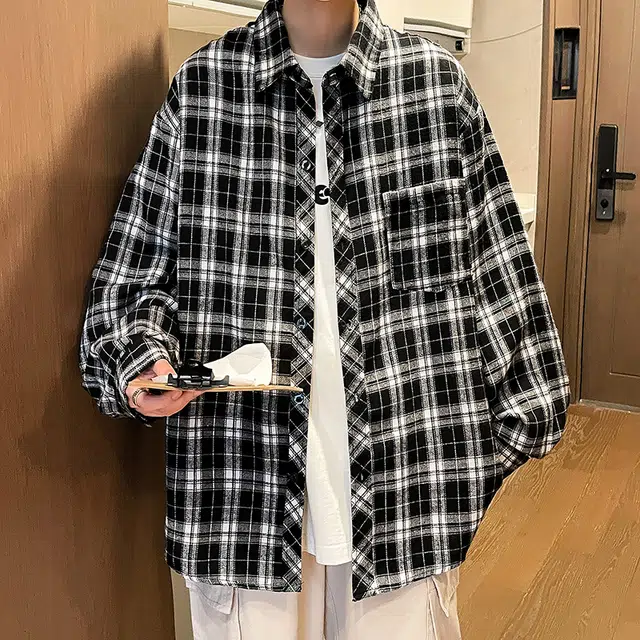 Fakeyoung