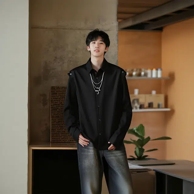 Fakeyoung