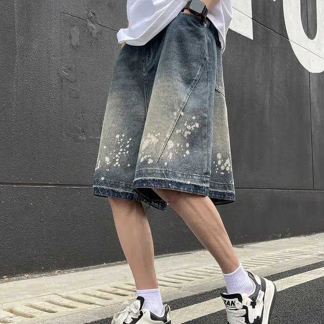Fakeyoung