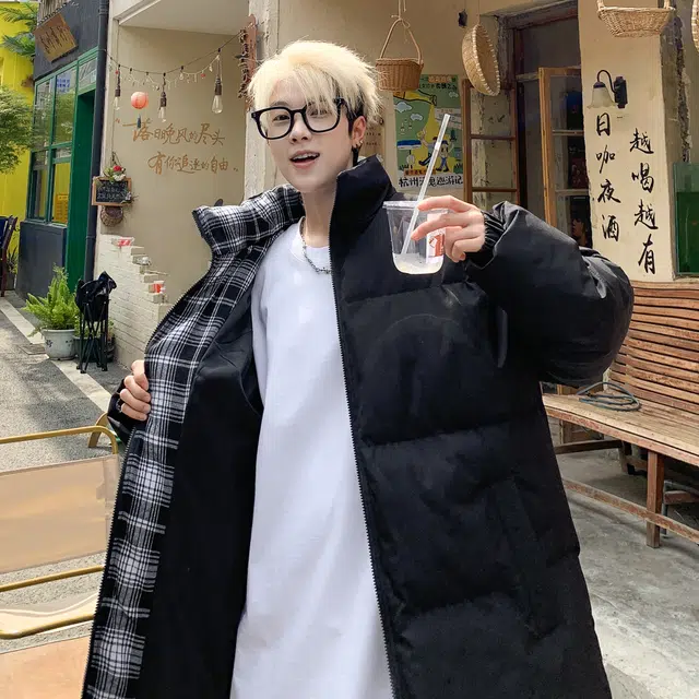 Fakeyoung