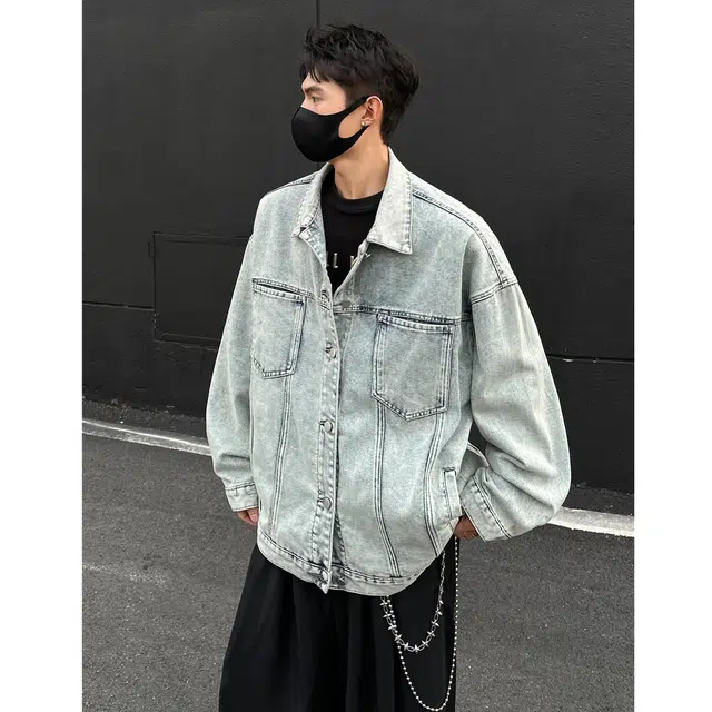 Fakeyoung